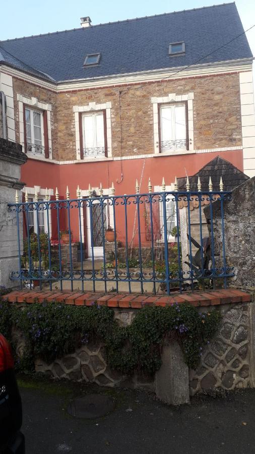 La Villa D Iska Souge-le-Ganelon Extérieur photo